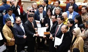 AA1J6Dtz.jpg peradi komisi iii
