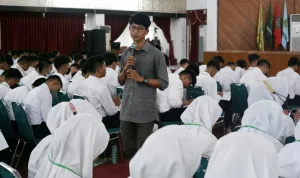 Mengapa Pendidikan Kewarganegaraan Penting dalam Era Digital? Mengapa Pendidikan Kewarganegaraan Penting dalam Era Digital?