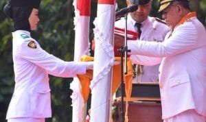 725e8348a8d4a79432feab3ced2f2aa9