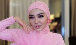 AA1JZaei.jpg bella shofie dprd buru