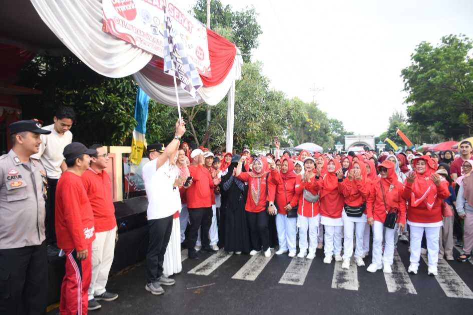 Jalan sehat HUT ke-80 RI