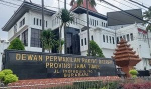 DPRD Jatim DPRD Jatim Wagub jatim legislasi Daerah DPRD JAWA TIMUR Sepakat Perbaiki Perda Trantibum