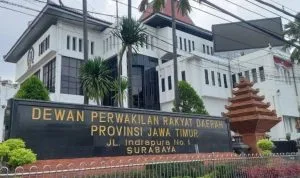DPRD Jatim Wagub jatim legislasi Daerah DPRD JAWA TIMUR Sepakat Perbaiki Perda Trantibum