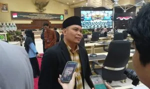 DPRD Kaltim DPRD Kaltim