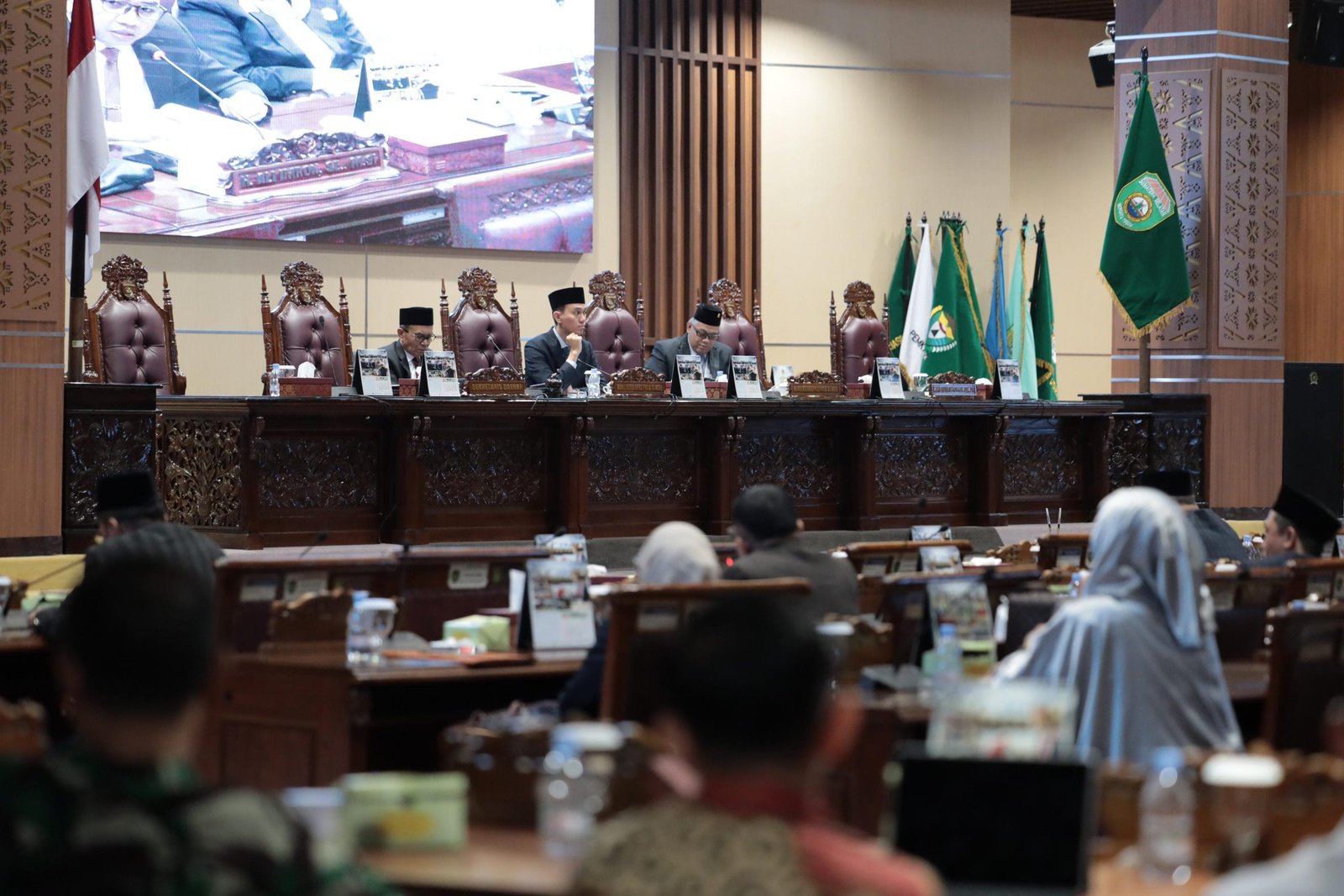 8OLUQVUJStyO5XFsvypvQV4FE5rk5qnUbWFusgOv scaled