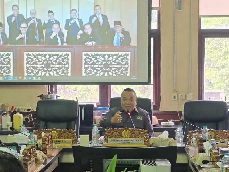 Cak yebe DPRD Surabaya pemkot Surabaya