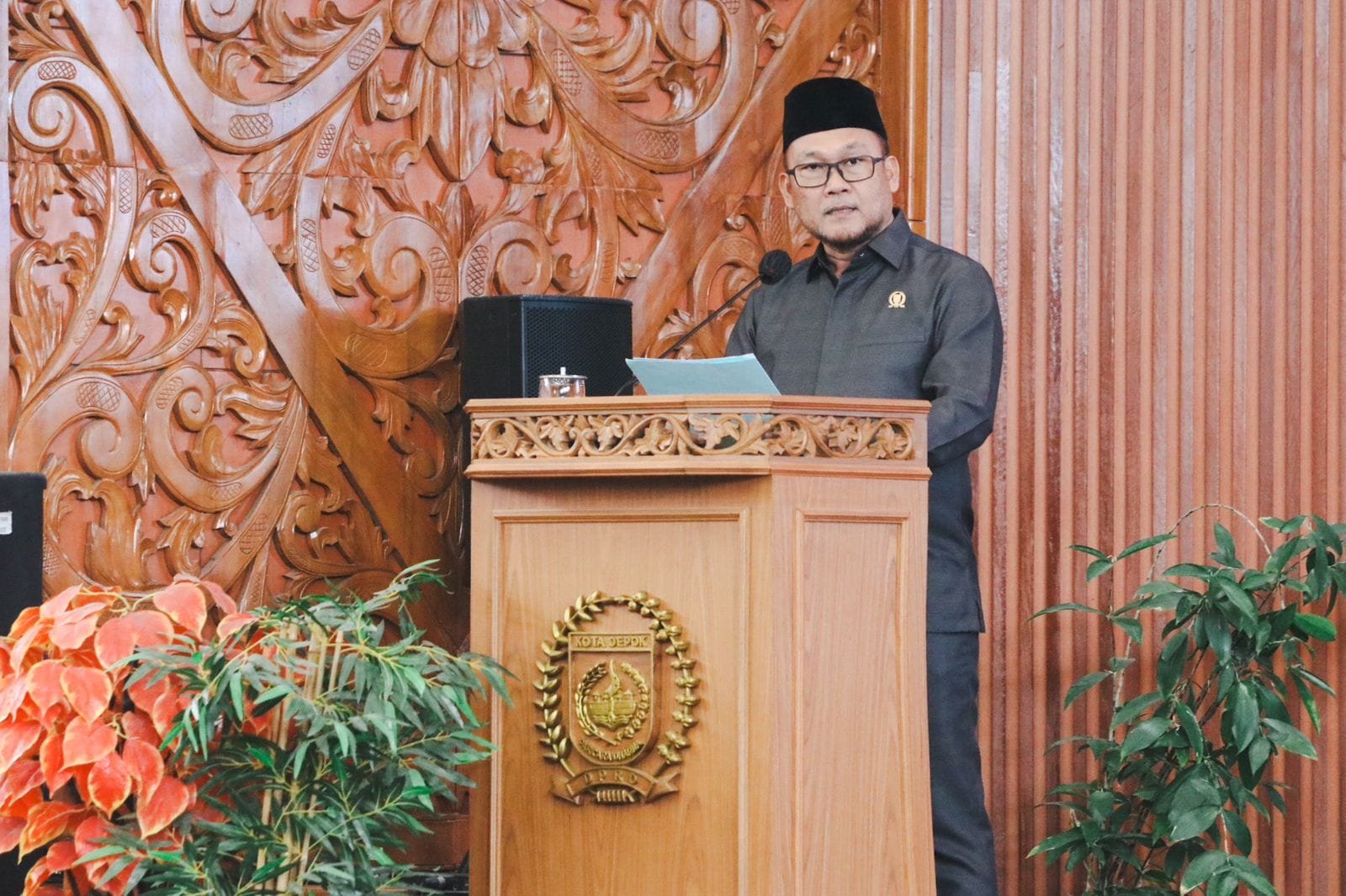 dprd kota depok sahkan rancangan peraturan daerah tentang jaringan utilitas terpadu 0