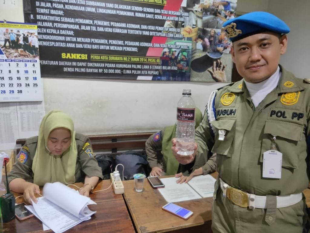 satpol pp surabaya