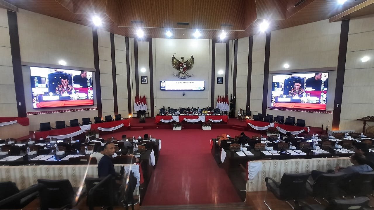 AA1QHXnN.jpg AA1QHXnN 1