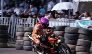 AA1R10jb.jpg AA1R10jb