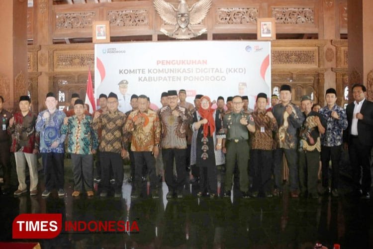 Bupati Sugiri Sancoko c
