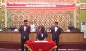 DPRD Pelalawan sahkan APBD 2025