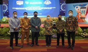 khofifah-gubernur-jawa-timur-mbizmarket.jpeg Gubernur Khofifah, Perda