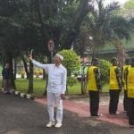 meninjau langsung program pendidikan berkarakter di barak militer