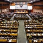 perbandingan sistem pemerintahan presidensial dan parlementer