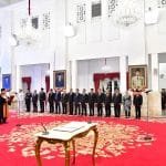 suharto di hadapan jokowi