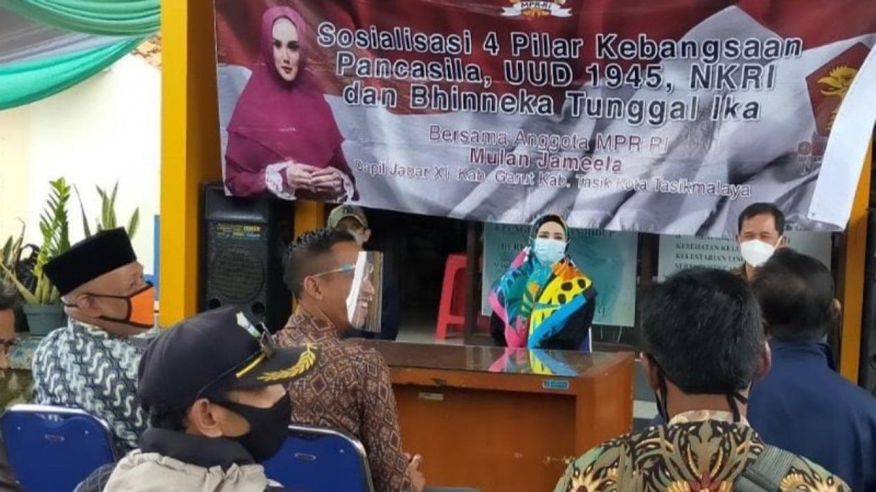 5fc25b43b805a mulan jameela saat di dapil garut 1265 711