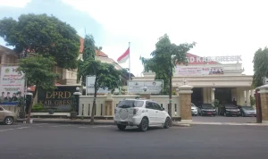 DPRD Gresik DPRD Gresik