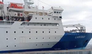 KM-Labobar-saat-di-Pelabuhan-Samudera-Bitung-sebelum-menabrak-sejumlah-kapal.jpg Jadwal Kapal Labobar Bulan Januari 2026