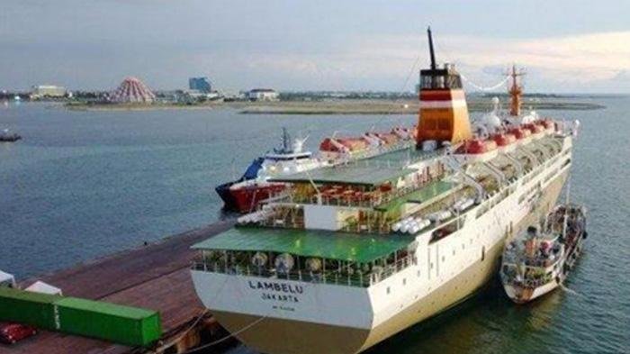 KM Lambelu dari Pantoloan Balikpapan