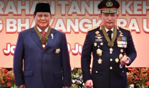 Eks Kabais TNI Serang Kapolri dan Habiburokhman