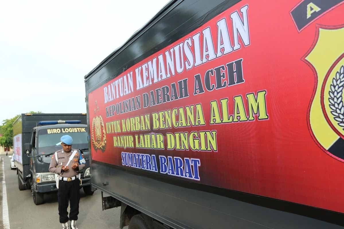 bantuan kemanusiaan polda aceh sumbar 1