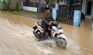 Warga Tiga Desa di Kecamatan Tirto