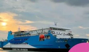 Kapal DLN Batu Layar, Rute Lombok Surabaya