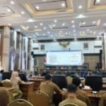 DPRD Balangan Tindaklanjuti Beberapa Raperda Usulan Pemkab Balangan 1 300x170 1
