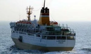 KM-Labobar-berlayar.jpg Jadwal Kapal Pelni Rute Surabaya ke Makassar