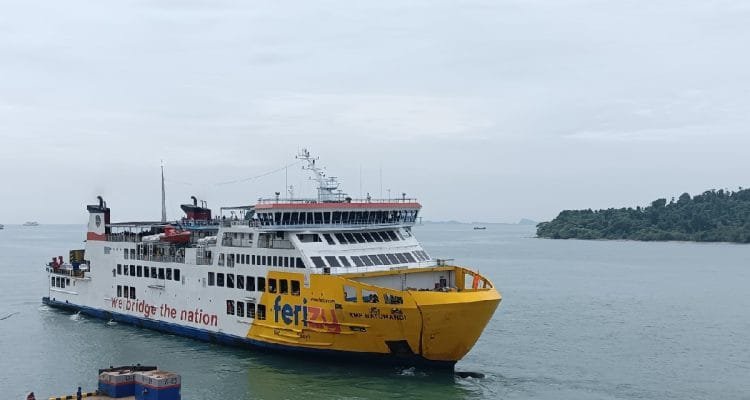 Jadwal Kapal Ferry ,KMP Mamberamo Foja