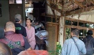 cara Mbah Guritno bertahan hidup 20 tahun di rumah terbengkalai tanpa listrik dan air