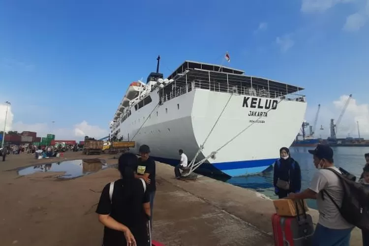 Jadwal Kapal Pelni KM Kelud Bulan Februari
