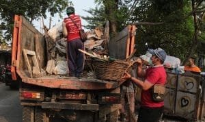 DPRD Surabaya, Masalah Sampah Kerja Bhakti