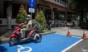 parkir-khusus-difabel-balai-kota-solo-x6ih-dom.jpg parkir khusus difabel balai kota solo x6ih dom