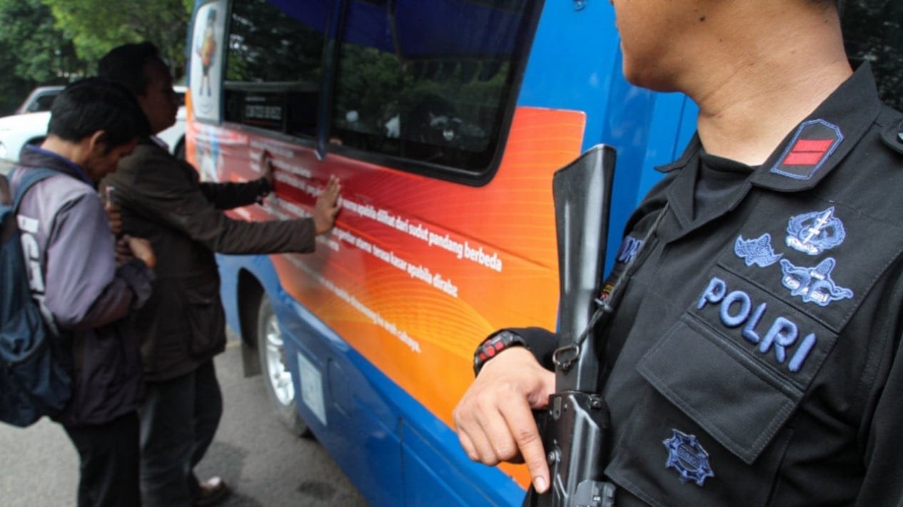 5b0c1247f3c1b penukaran uang baru jelang lebaran 1265 711