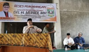 AA1VR7TG.jpg AA1VR7TG