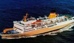 KM Sirimau dari Manokwari menuju Sorong