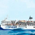 Kapal Pelni Berlayar di Lautan