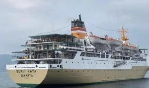 Kapal-Pelni-KM-Bukit-Raya.jpg Kapal Pelni KM Bukit Raya