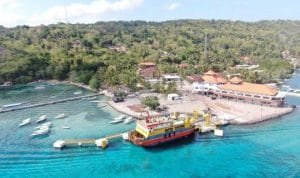 Kapal RORO Nusa Jaya Abadi yang setiap hari melayani penyebrangan barang ke Nusa Penida