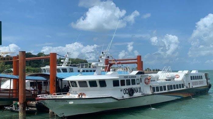 Kapal sedang bersandar di Pelabuhan Sri Bintan Pura SBP Tanjungpinang