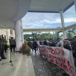 Sejumlah mahasiswa yang tergabung sdf ds