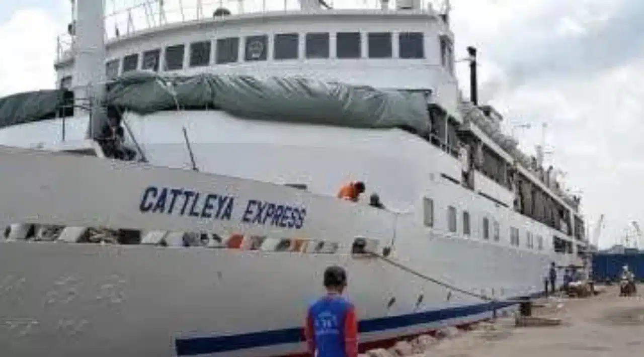 kapal bontang 4283322084