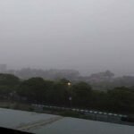 CUACA EKSTREM Tampak kabut akibat hujan lebat