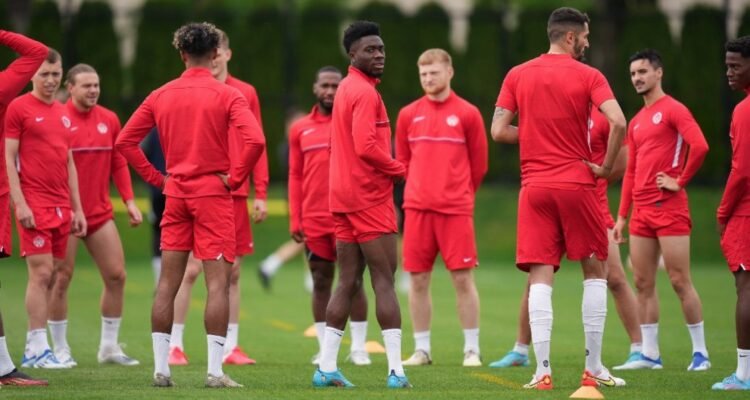 Canadian national mens soccer team forward Alphonso Davies 1040x572 1