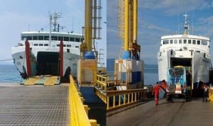 Jadwal dan Tarif Feri Bajoe–Kolaka