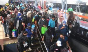 kai siapkan tarif rendah kereta untuk arus balik lebaran 27042023 180731