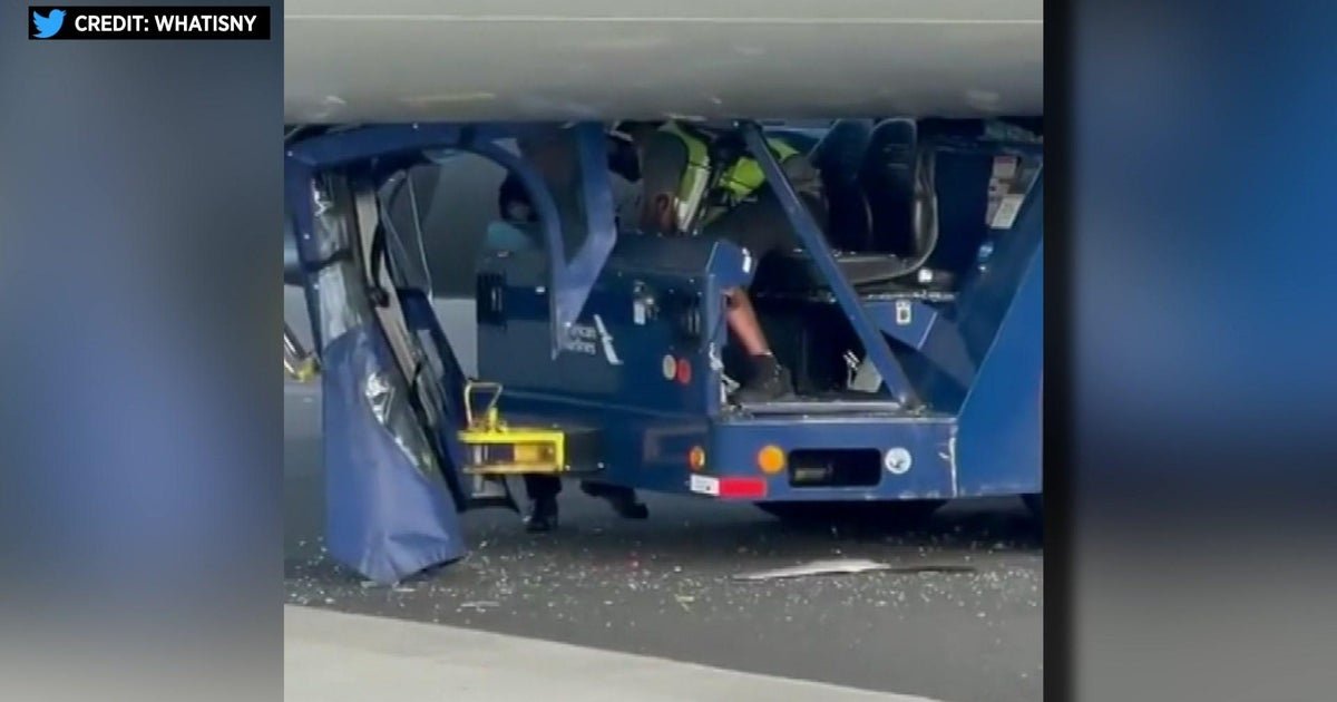 lga worker pinned 5p vo wcbs4oxb hi res still