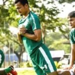 semlah pemain persebaya surabaya latihan di lapangan unesa rabu 292020